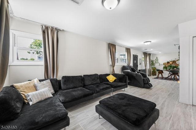 88 Leber Ave, Carteret Boro, NJ 07008
