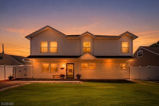 88 Leber Ave, Carteret Boro, NJ 07008