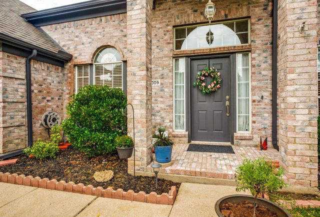 10009 White Lane, Irving, TX 75063