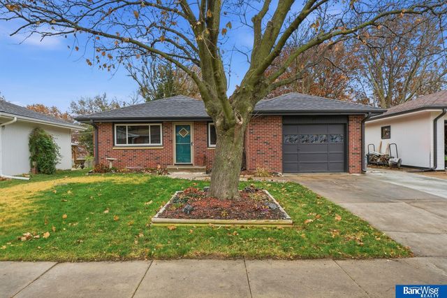 5445 Linden Street, Lincoln, NE 68516