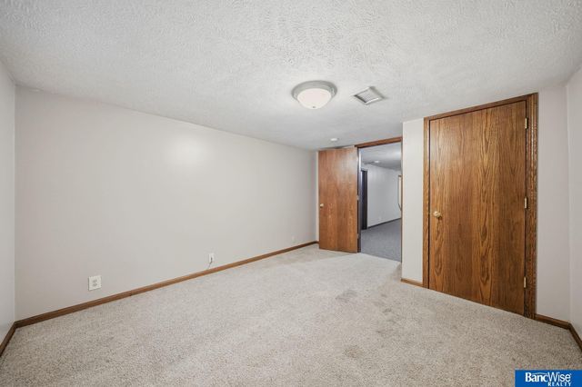 5445 Linden Street, Lincoln, NE 68516