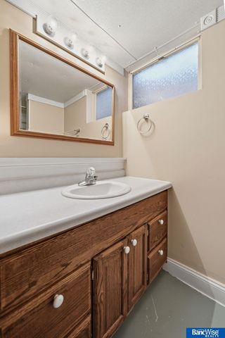 5445 Linden Street, Lincoln, NE 68516