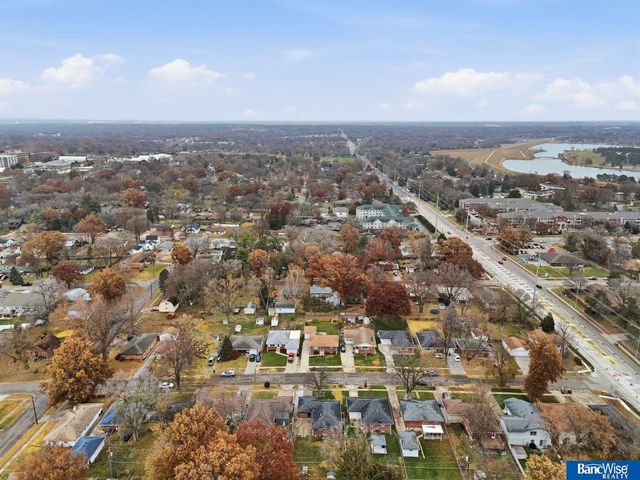 5445 Linden Street, Lincoln, NE 68516