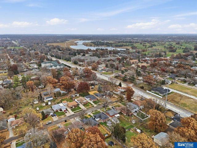 5445 Linden Street, Lincoln, NE 68516