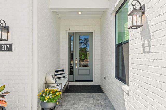 917 Camp Fire Circle, Panama City Beach, FL 32413