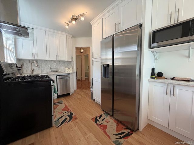 259-19 80th Avenue, Glen Oaks, NY 11004