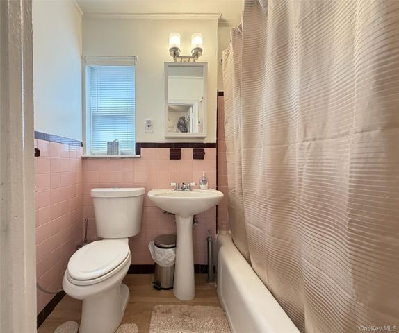 259-19 80th Avenue, Glen Oaks, NY 11004