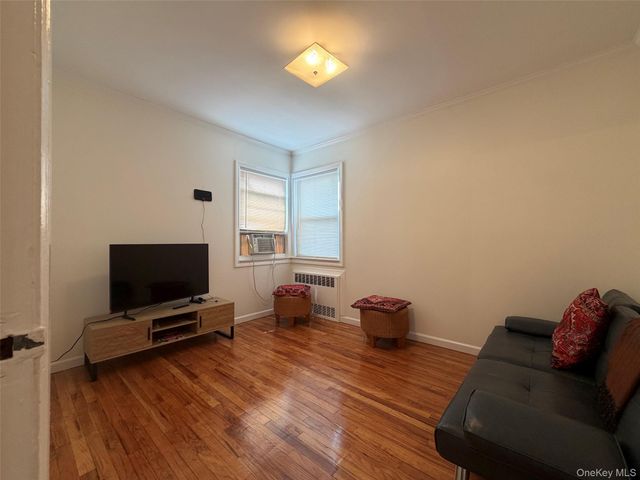 259-19 80th Avenue, Glen Oaks, NY 11004