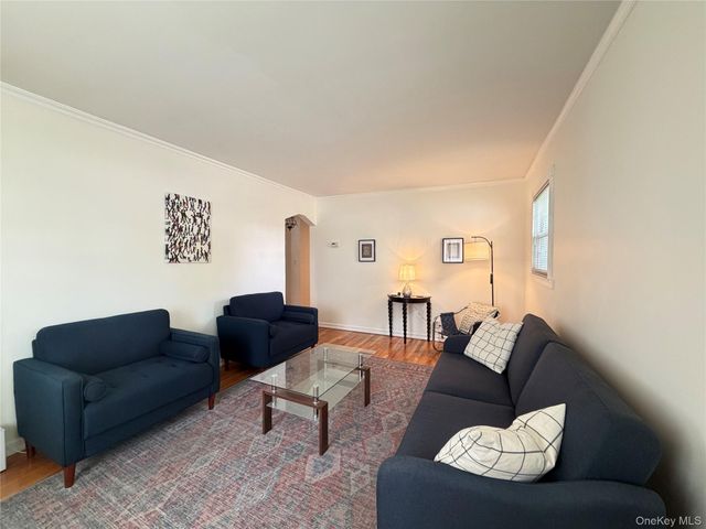259-19 80th Avenue, Glen Oaks, NY 11004