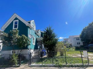 12 Shepard St, Boston, MA 02135