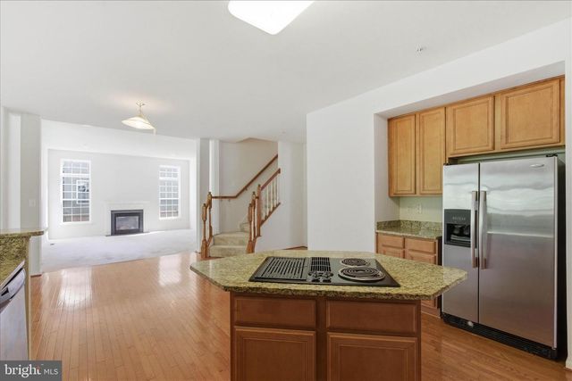 8114 HOLLY LN, Clinton, MD 20735