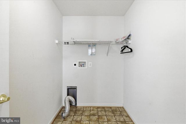 8114 HOLLY LN, Clinton, MD 20735