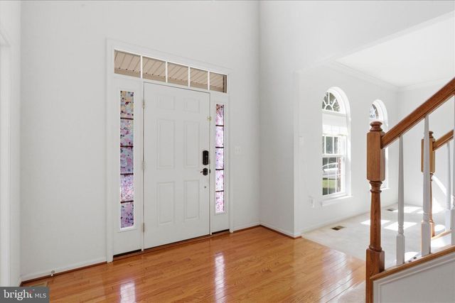 8114 HOLLY LN, Clinton, MD 20735