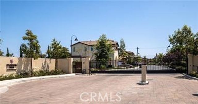 1950 N Bloom Drive, Compton, CA 90222