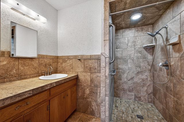 3213 Bordeaux Street, Sherman, TX 75090