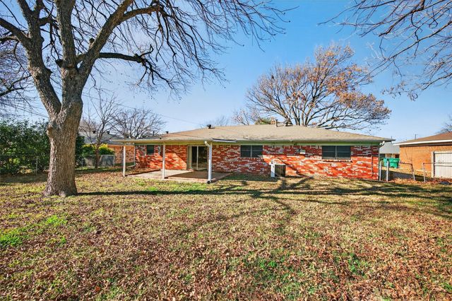 3213 Bordeaux Street, Sherman, TX 75090