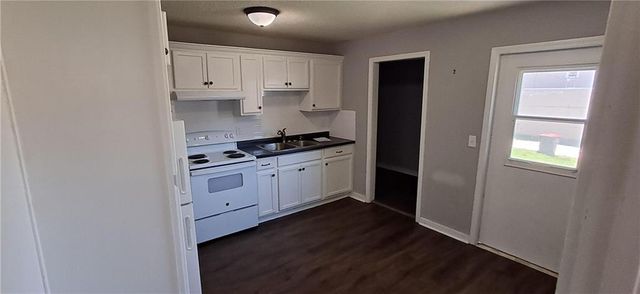 2416 Jules Street, St Joseph, MO 64503