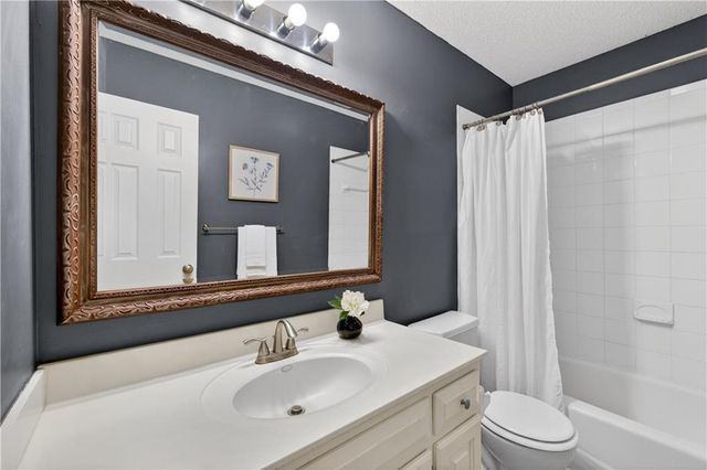 20729 S Barker Road, Spring Hill, KS 66083