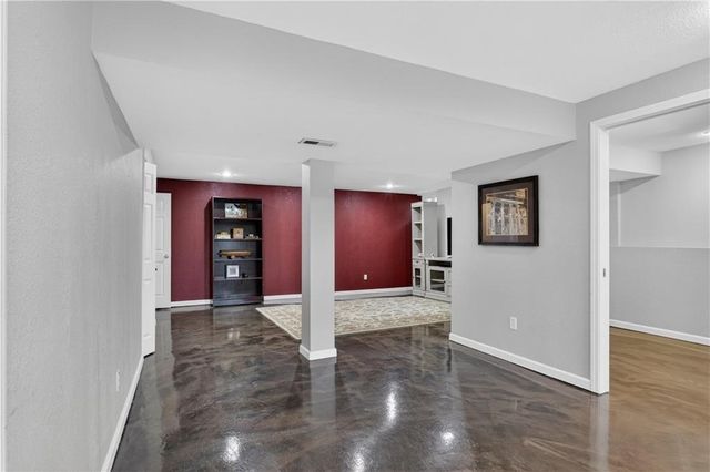 20729 S Barker Road, Spring Hill, KS 66083