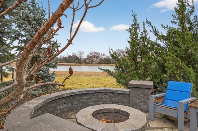 20729 S Barker Road, Spring Hill, KS 66083