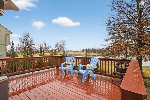 20729 S Barker Road, Spring Hill, KS 66083