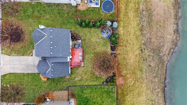 20729 S Barker Road, Spring Hill, KS 66083