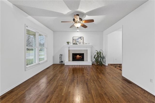 20729 S Barker Road, Spring Hill, KS 66083