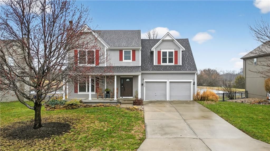 20729 S Barker Road, Spring Hill, KS 66083