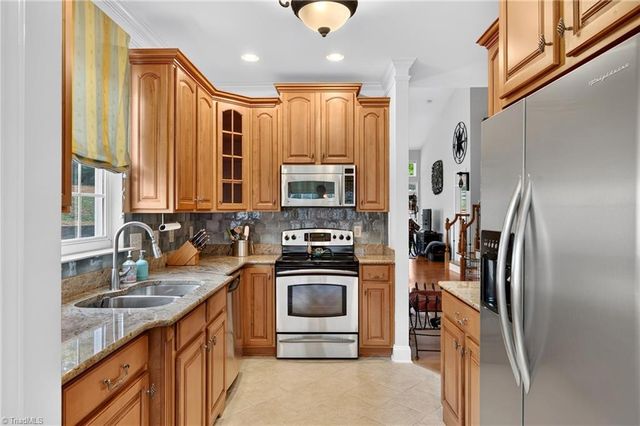 208 Ladyslipper Lane, Jamestown, NC 27282