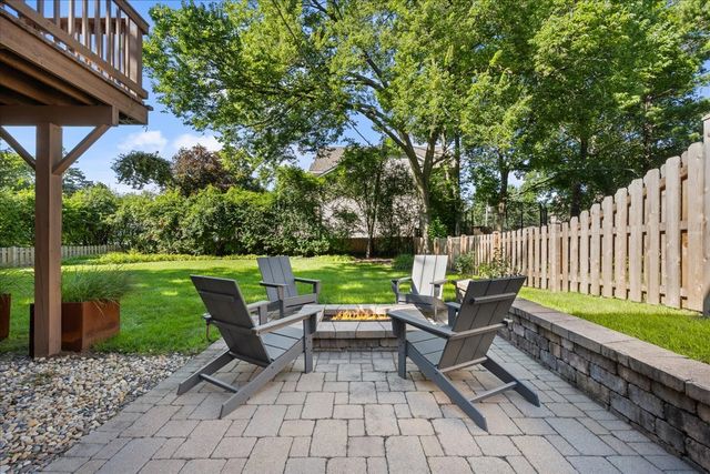 803 Pine Street, Deerfield, IL 60015