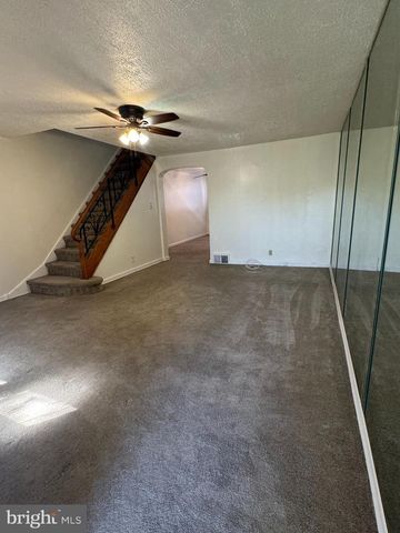 181 E WALNUT PARK DR, Philadelphia, PA 19120