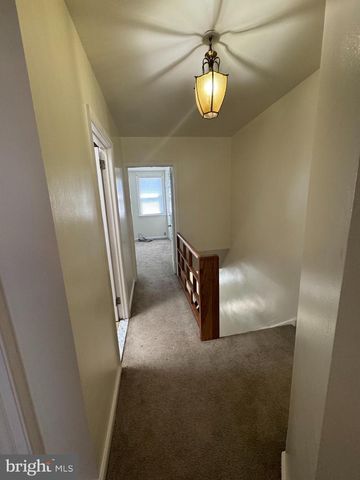 181 E WALNUT PARK DR, Philadelphia, PA 19120