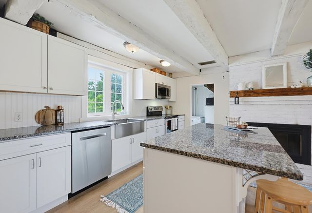 6 West Salisbury Road, Salisbury, NH 03268