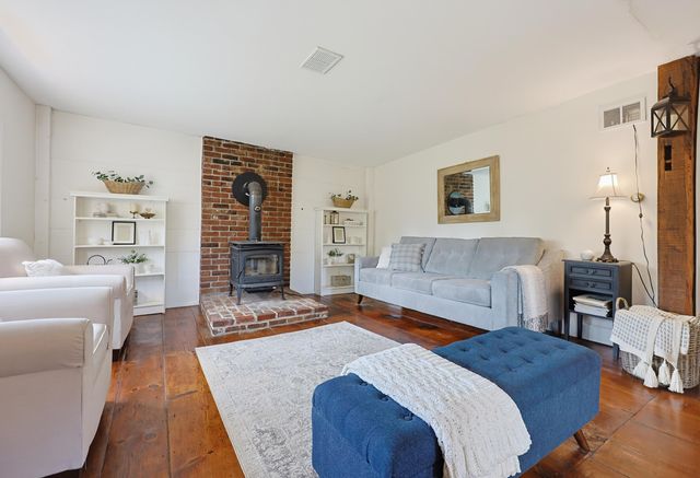 6 West Salisbury Road, Salisbury, NH 03268
