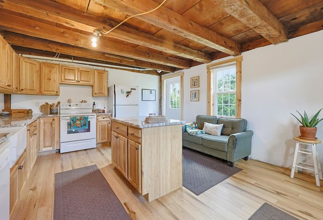 6 West Salisbury Road, Salisbury, NH 03268
