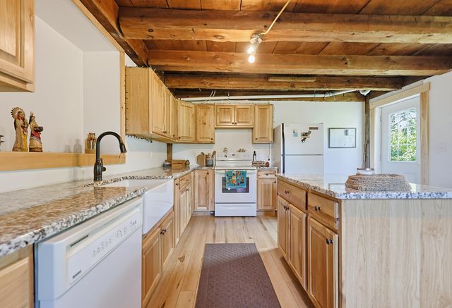 6 West Salisbury Road, Salisbury, NH 03268