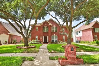 18427 Lakeview Circle, Houston, TX 77084