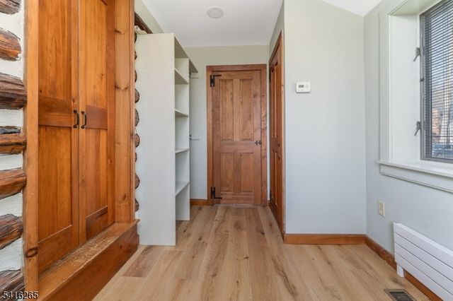 2 Driftway Dr, High Bridge Boro, NJ 08829