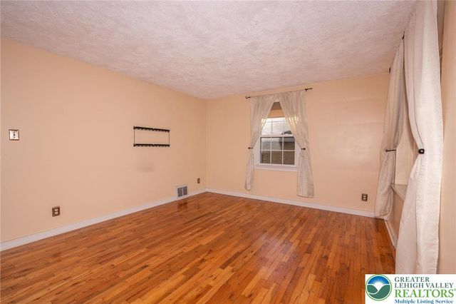 2044 West Highland Street, Allentown City, PA 18104