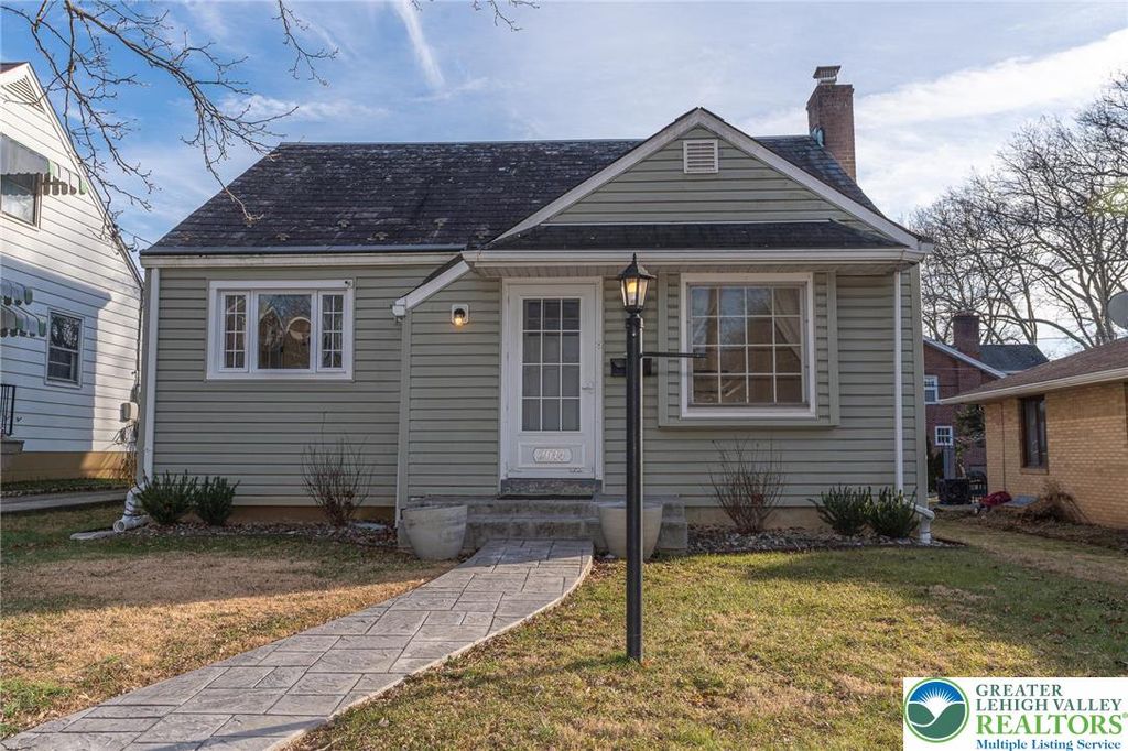 2044 West Highland Street, Allentown City, PA 18104