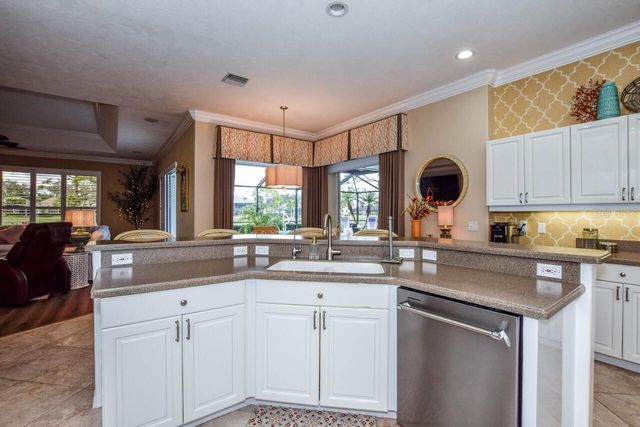 429 TREMINGHAM WAY, Venice, FL 34293