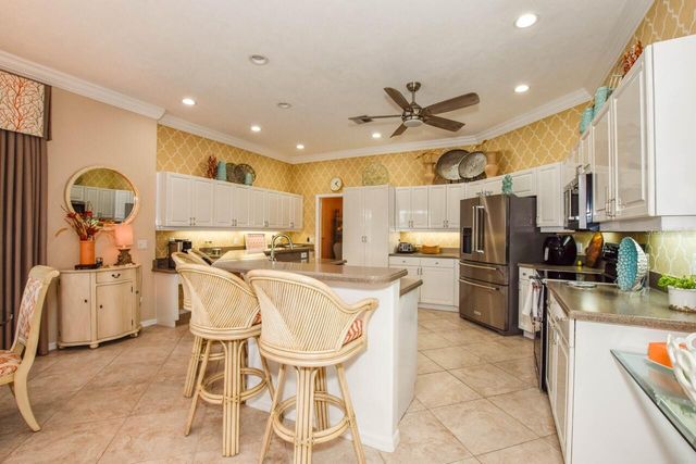 429 TREMINGHAM WAY, Venice, FL 34293