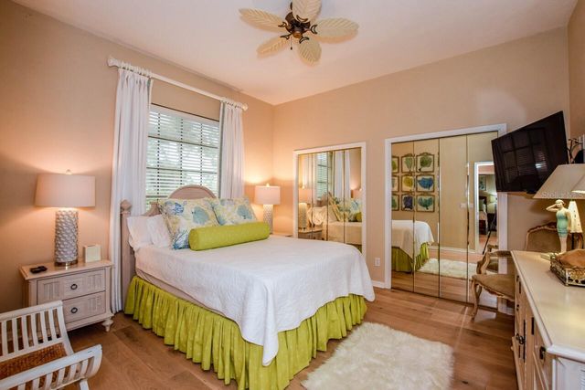 429 TREMINGHAM WAY, Venice, FL 34293