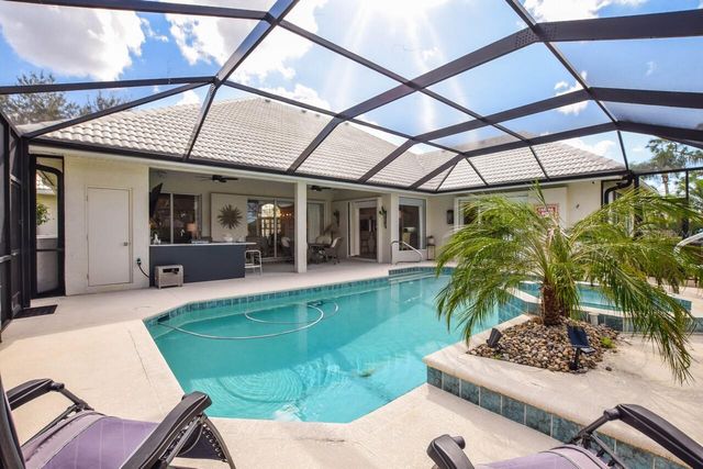 429 TREMINGHAM WAY, Venice, FL 34293