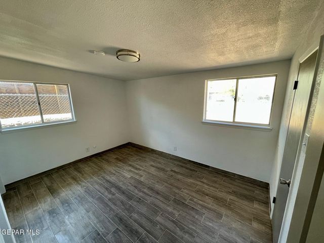 4917 ROYAL Drive, El Paso, TX 79924