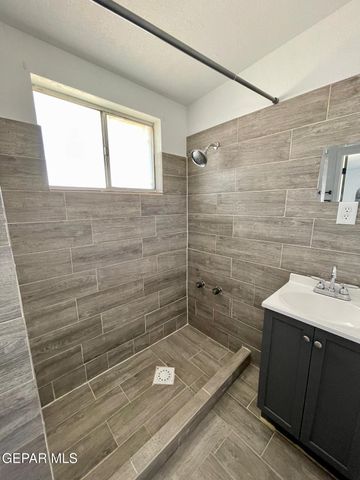 4917 ROYAL Drive, El Paso, TX 79924
