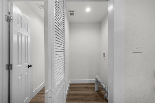 809 Mirike Drive, Fort Worth, TX 76108