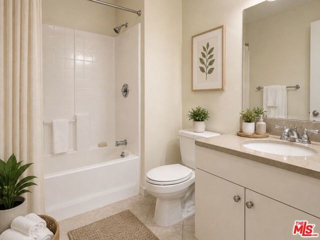13941 Sherman Way 204, Van Nuys (los Angeles), CA 91405