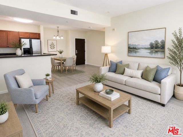 13941 Sherman Way 204, Van Nuys (los Angeles), CA 91405