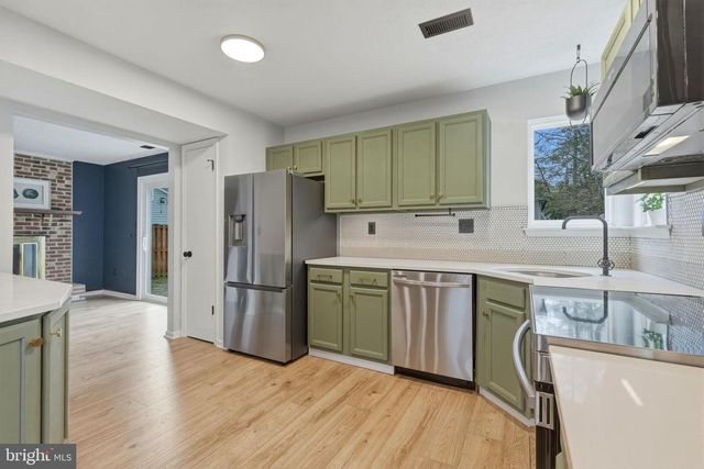 4235 MOCKINGBIRD CIR, Waldorf, MD 20603